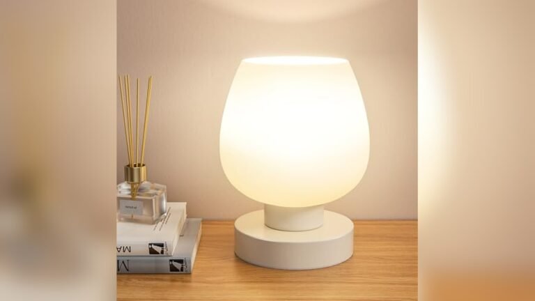 Best Light Bulb for Nightstand