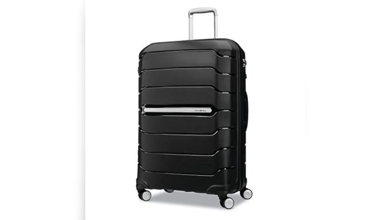 Best Size Luggage for International Travel