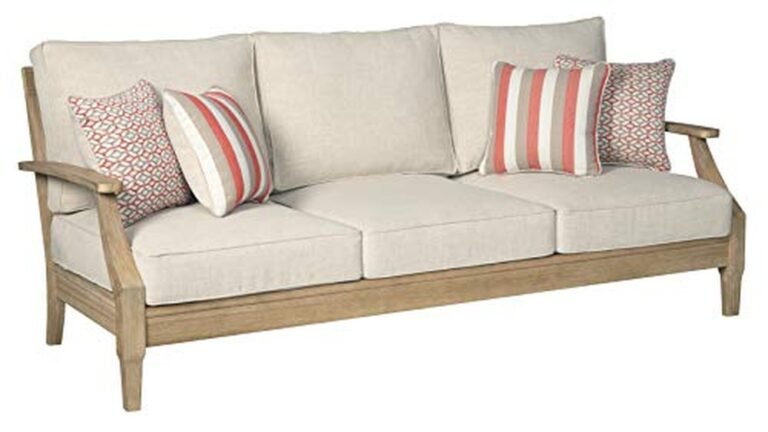 Best Sofa for Hot Weather