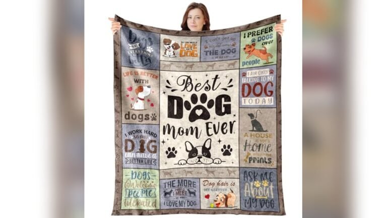 Best Throws for Sofas With Dogs