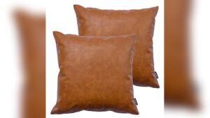 What Throw Pillows are Best for Leather Couch