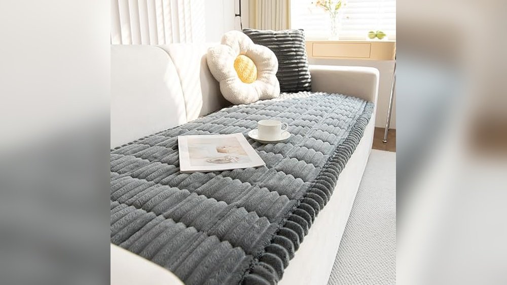 Whats the Best Couch Material for Pets