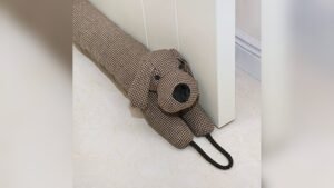 10 Block Window View for Dogs: Best Draft Stoppers and Privacy Solutions