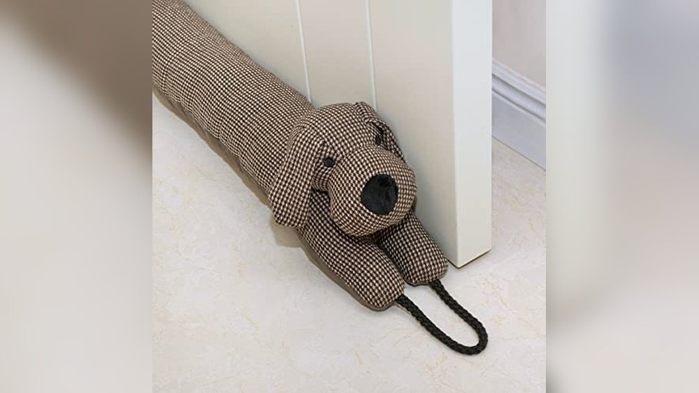 10 Block Window View for Dogs: Best Draft Stoppers and Privacy Solutions