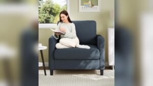 Best Accent Chair for Grey Couch: Comfy, Stylish, and Stain-Resistant Picks