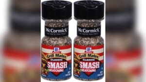 Best Blend for Smash Burgers: Top Seasonings for Perfect Crust