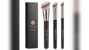 Best Brush for Blending Cream Contour: Top Picks for Flawless Makeup