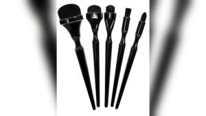 Best Brushes for Blending Graphite: Top Tools for Smooth Shading