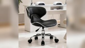 Best Chair for Nail Technician: Top Ergonomic & Adjustable Pedicure Seats