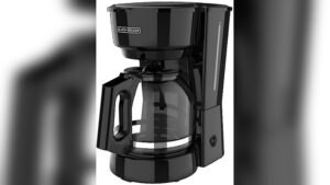 Best Coffee Machine for Elderly: Easy, Safe, and Convenient Brewing Options