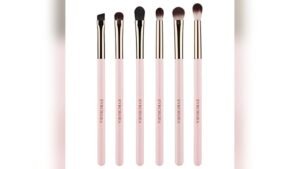 Best Eyeshadow Brushes for Blending: Top Picks for Flawless Eye Makeup