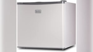 Best Upright Freezer for Small Spaces: Top Compact Models Reviewed