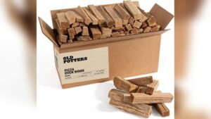 Best Wood for Pizza Oven: Top Kiln-Dried Oak Logs for Perfect Cooking