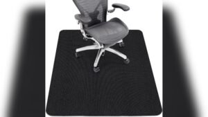 Best Type of Rug for Office Chair: Top Durable Mats for Hardwood Floors