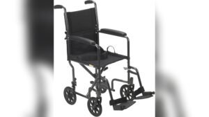 Best Wheel Chair for Old People: Top Lightweight Folding Transport Choices